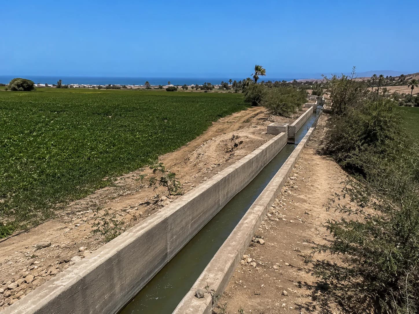 Proyecto de canal de regadío y paseo peatonal en Villa del Mar, Huanchaco